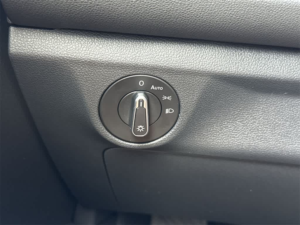 Thumbnail: 2026 Volkswagen Jetta - 17