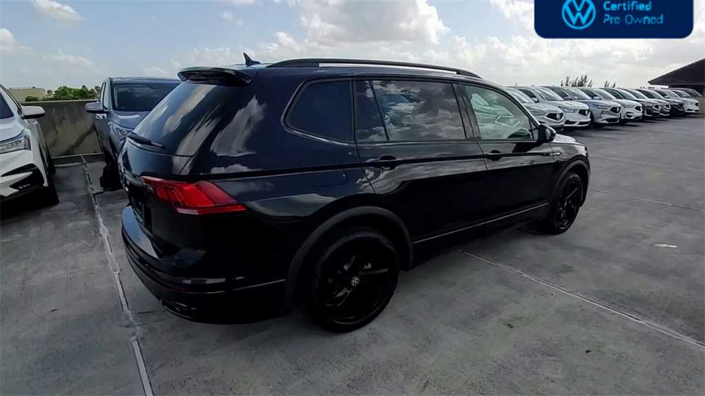 Thumbnail: 2023 Volkswagen Tiguan - 8