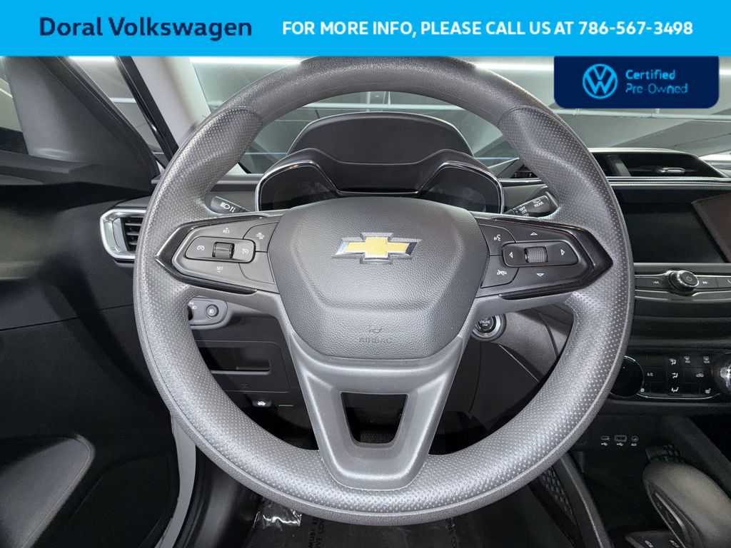 Thumbnail: 2023 Chevrolet TrailBlazer - 15