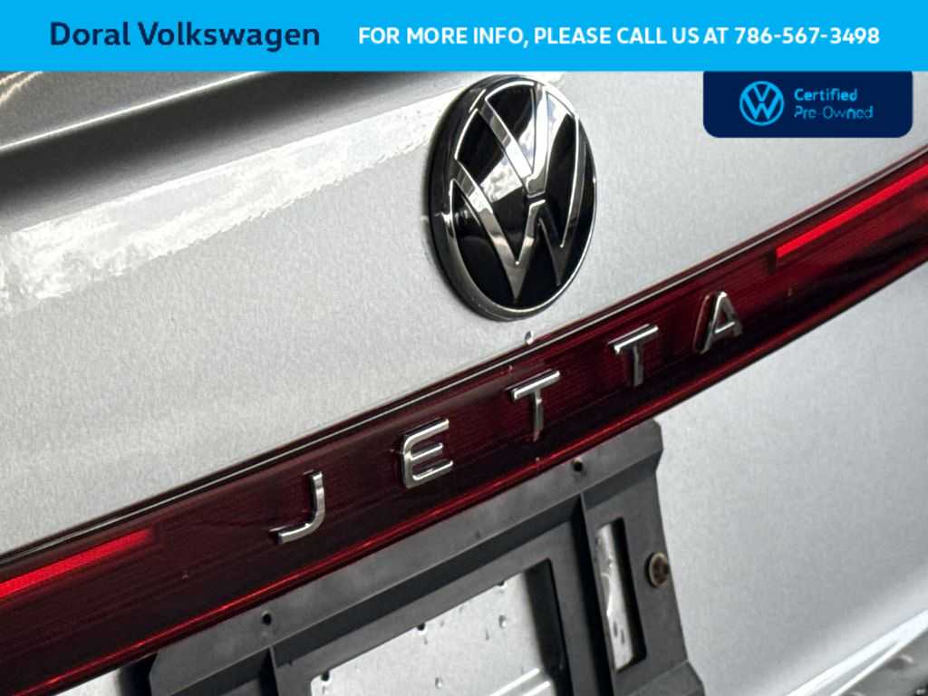 Thumbnail: 2025 Volkswagen Jetta - 10
