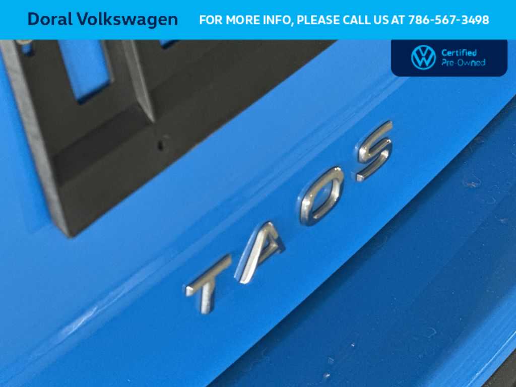 Thumbnail: 2023 Volkswagen Taos - 10