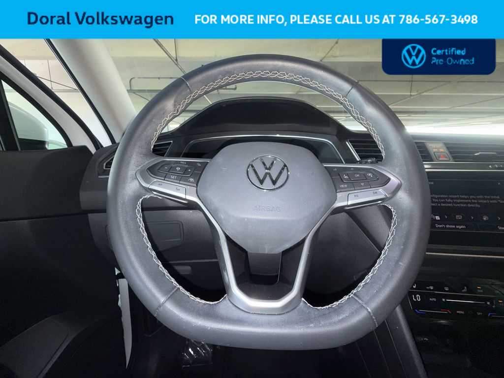 Thumbnail: 2023 Volkswagen Tiguan - 15