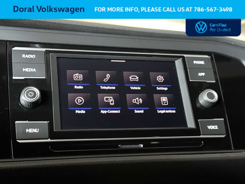Thumbnail: 2023 Volkswagen Jetta - 17