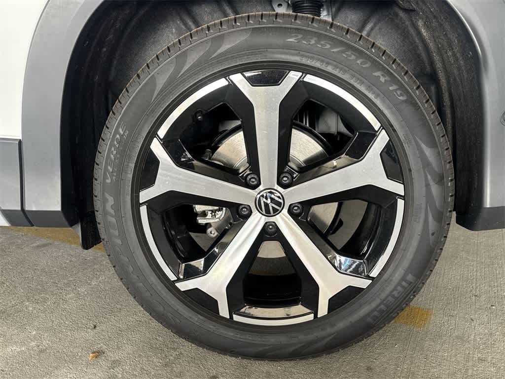 Thumbnail: 2026 Volkswagen Tiguan - 10