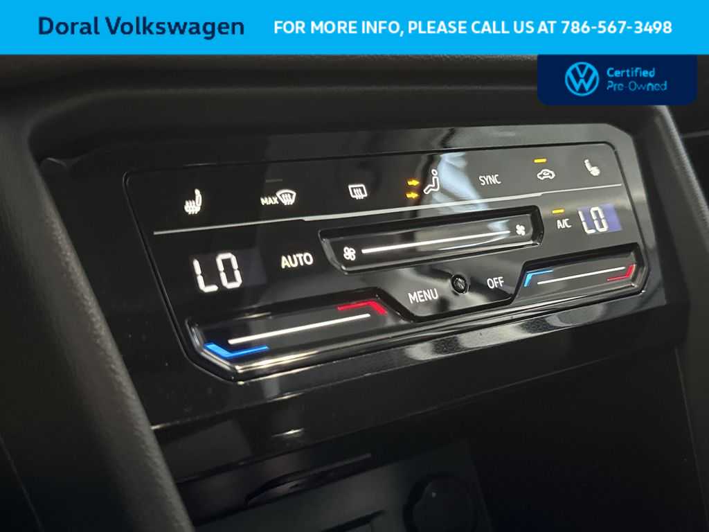 Thumbnail: 2025 Volkswagen Taos - 20