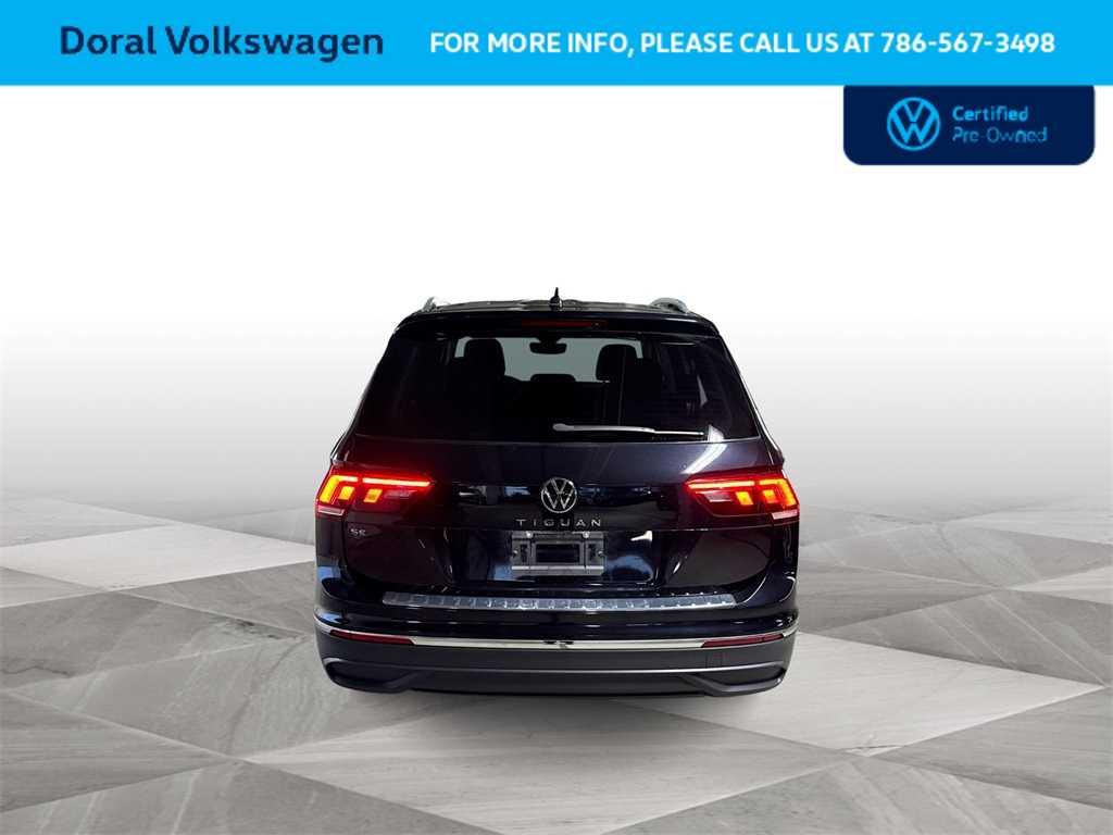 Thumbnail: 2023 Volkswagen Tiguan - 7