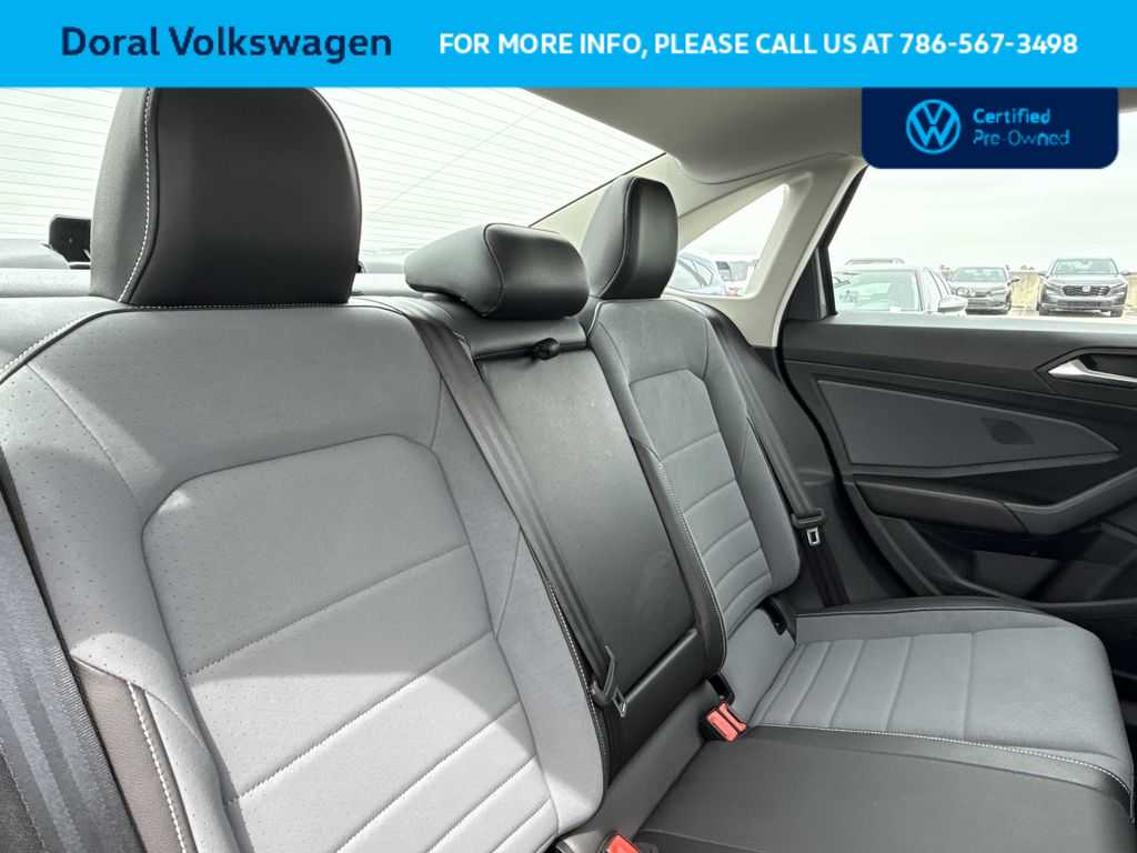 Thumbnail: 2025 Volkswagen Jetta - 26