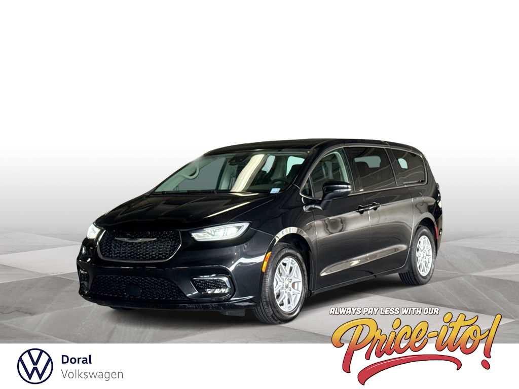 Thumbnail: 2023 Chrysler Pacifica - 1