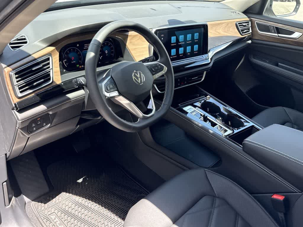 Thumbnail: 2026 Volkswagen Atlas - 13