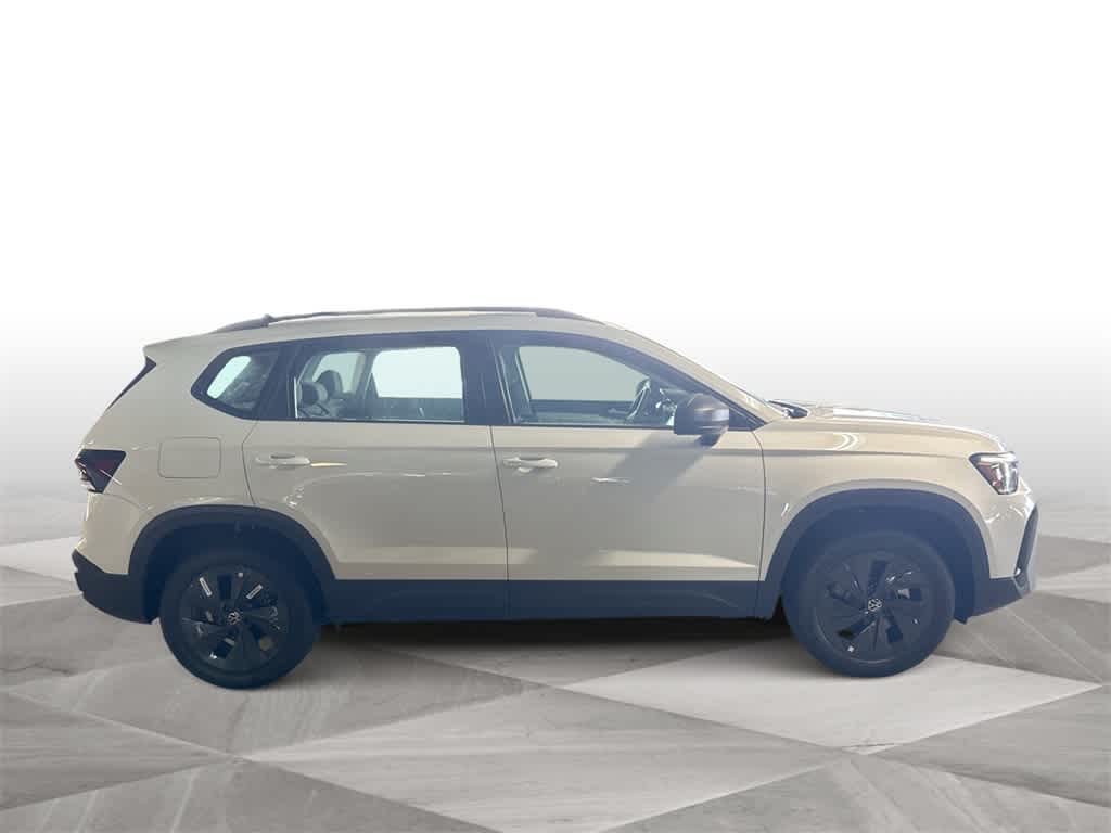 Thumbnail: 2025 Volkswagen Taos - 9