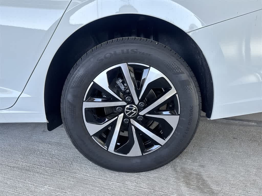 Thumbnail: 2025 Volkswagen Jetta - 10