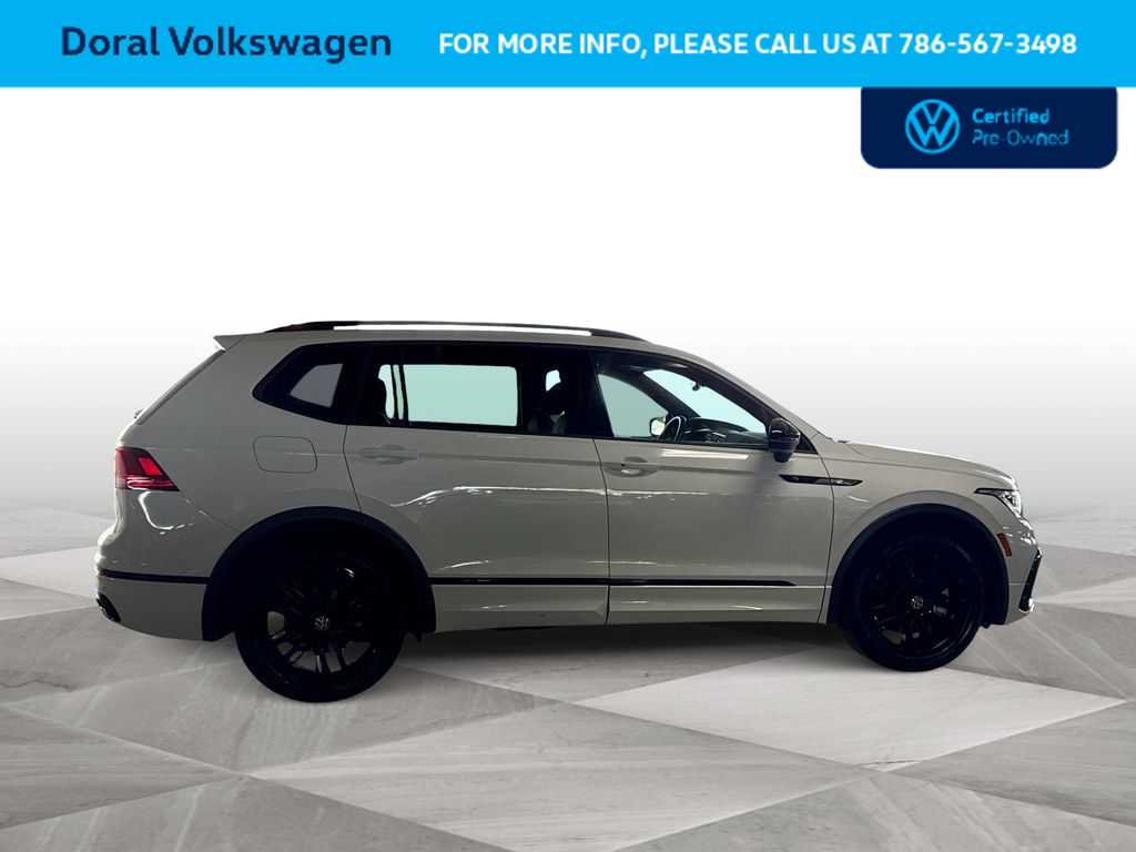 Thumbnail: 2022 Volkswagen Tiguan - 8
