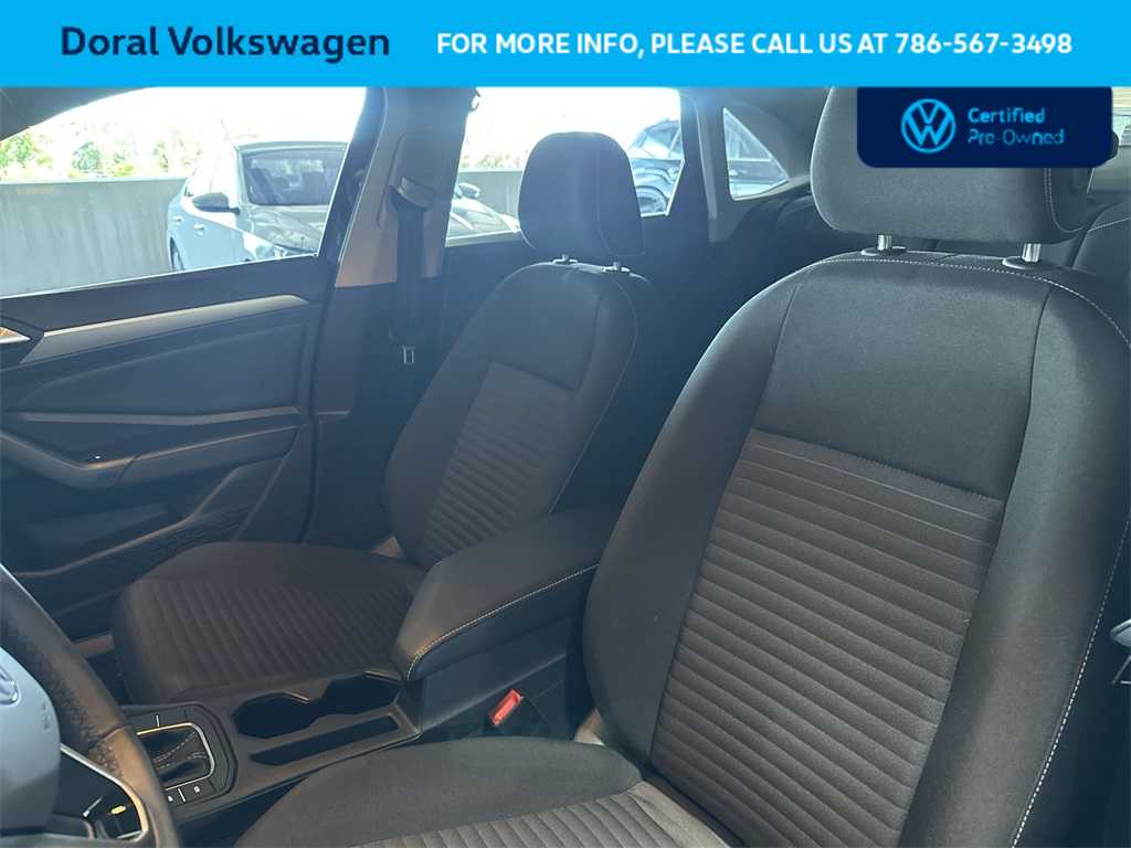 Thumbnail: 2024 Volkswagen Jetta - 14