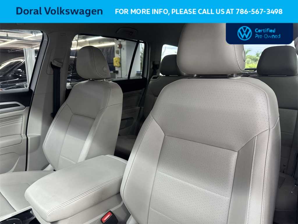 Thumbnail: 2023 Volkswagen Atlas - 14