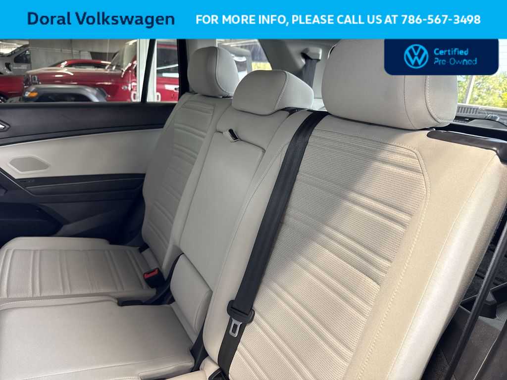 Thumbnail: 2023 Volkswagen Tiguan - 22