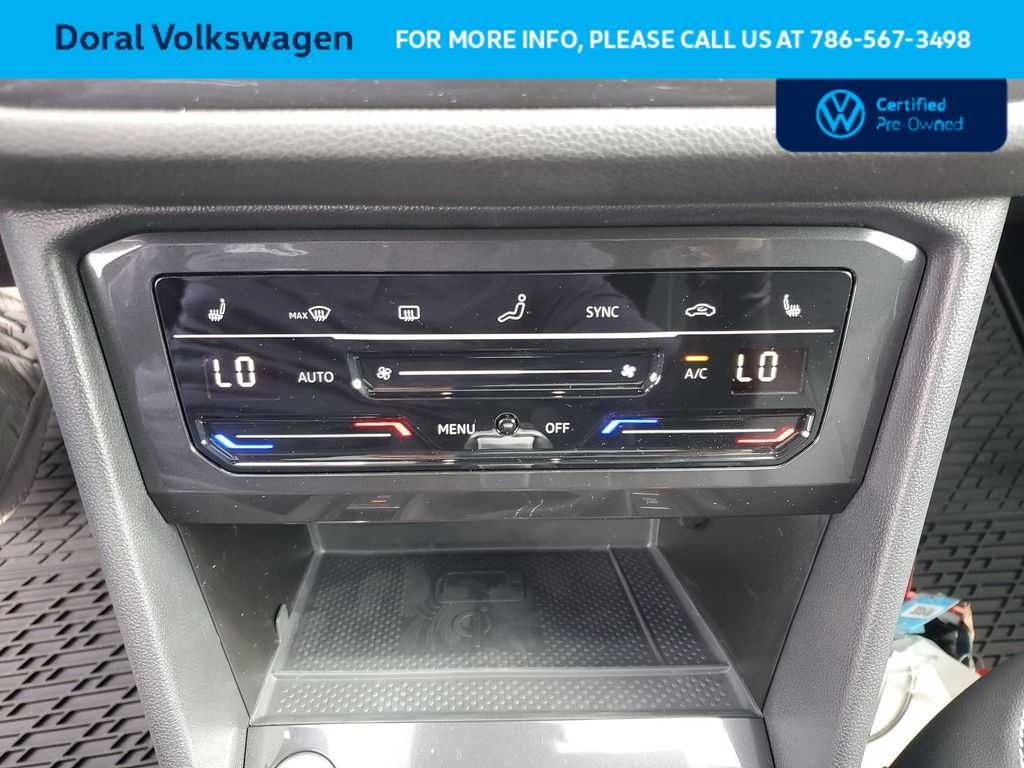 Thumbnail: 2024 Volkswagen Tiguan - 24