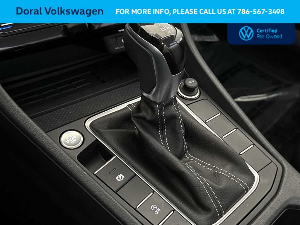 Thumbnail: 2025 Volkswagen Jetta - 21