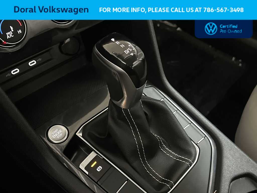 Thumbnail: 2023 Volkswagen Tiguan - 21