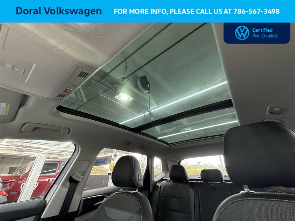 Thumbnail: 2022 Volkswagen Taos - 17