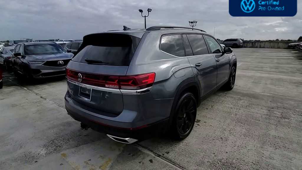 Thumbnail: 2024 Volkswagen Atlas - 8