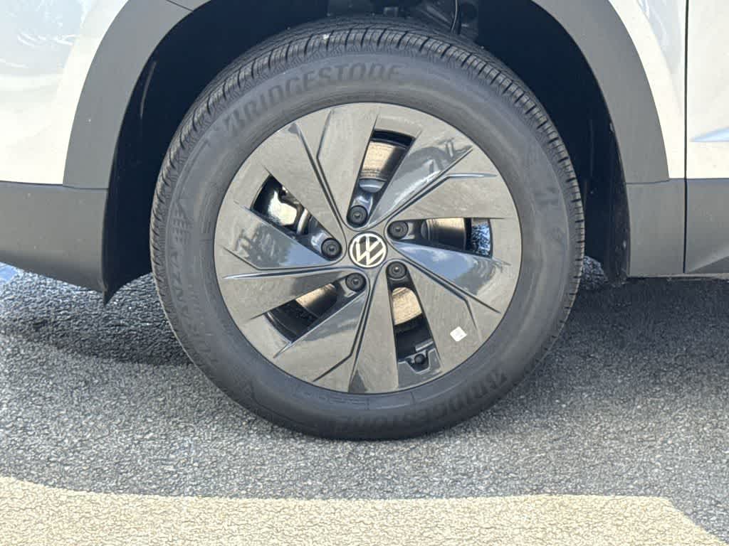 Thumbnail: 2026 Volkswagen Taos - 11