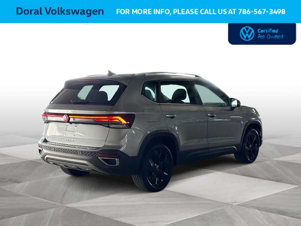 Thumbnail: 2025 Volkswagen Taos - 8