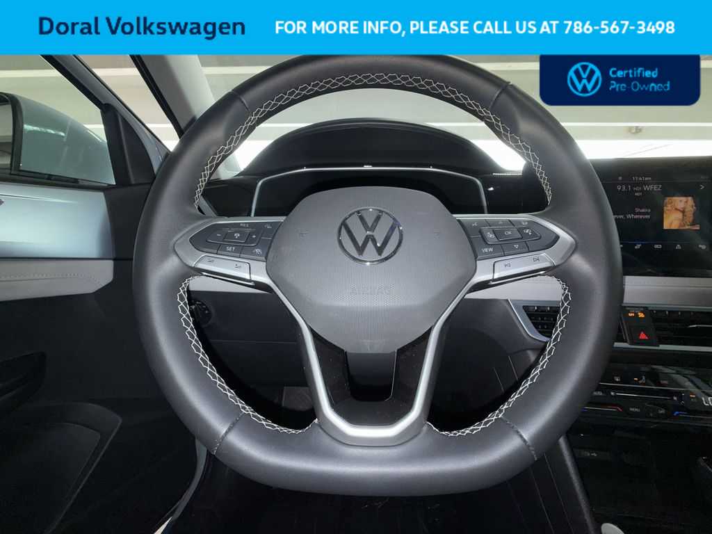 Thumbnail: 2025 Volkswagen Taos - 15