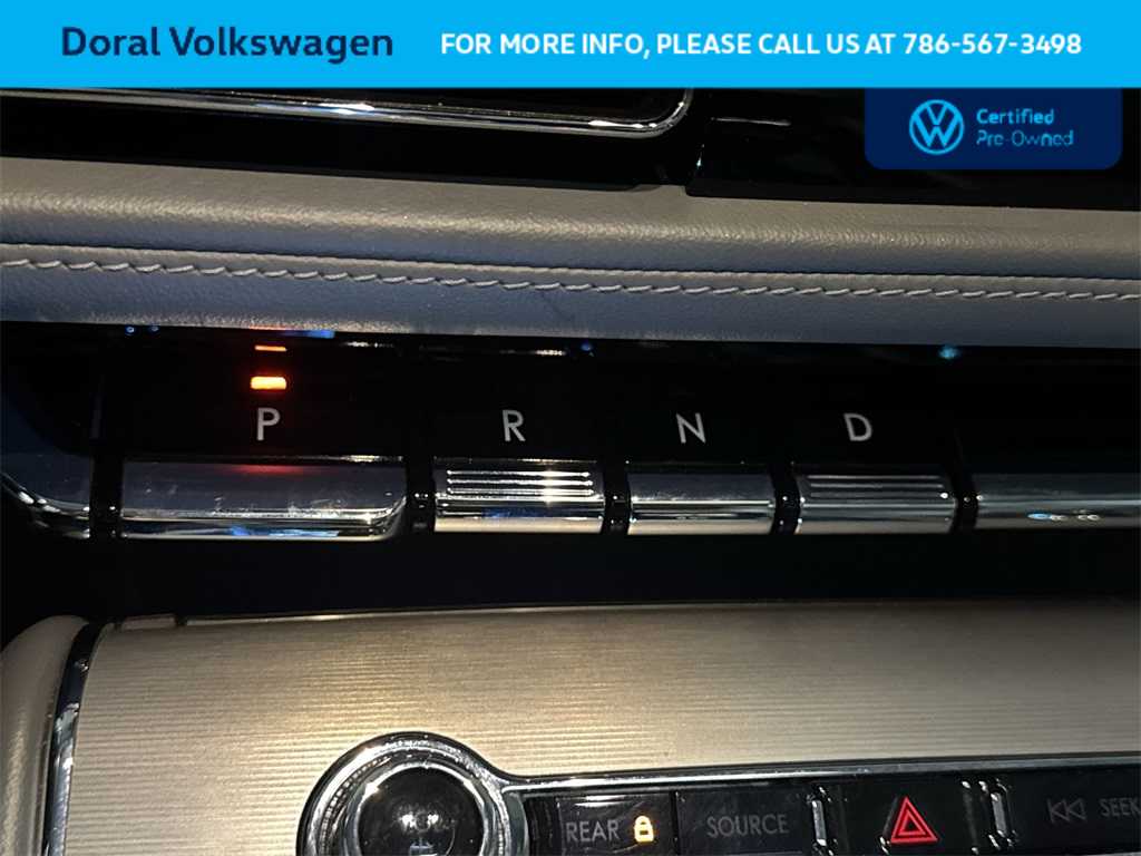 Thumbnail: 2021 Lincoln Aviator - 21