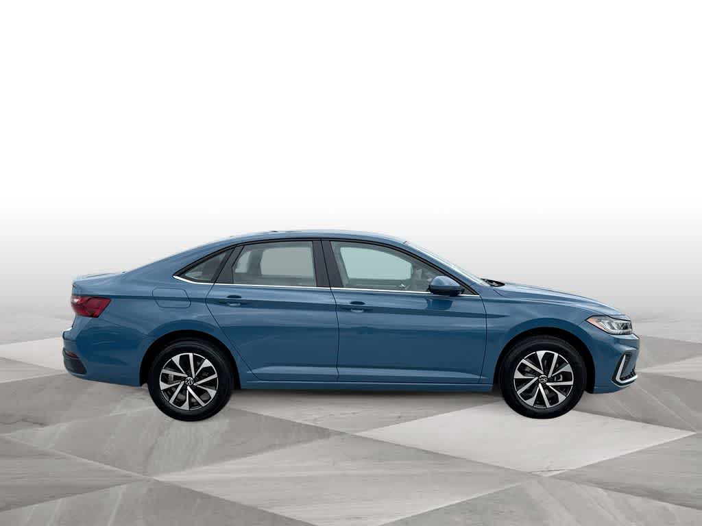 Thumbnail: 2025 Volkswagen Jetta - 9