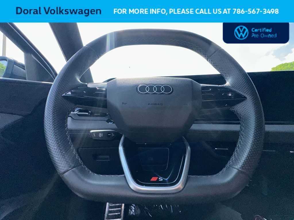Thumbnail: 2025 Audi SQ6 e-tron - 15