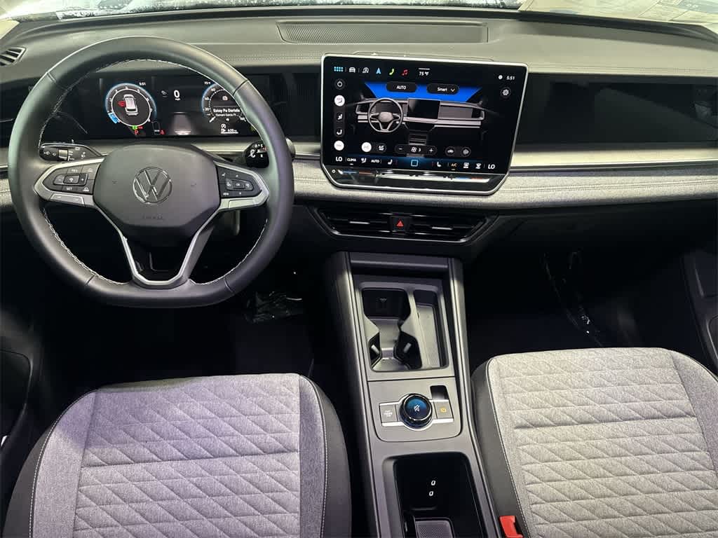 Thumbnail: 2025 Volkswagen Tiguan - 24