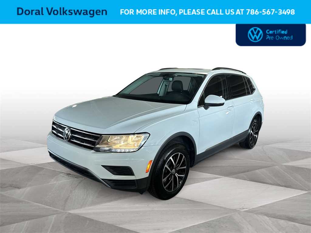 2021 Volkswagen Tiguan SE Hero Image