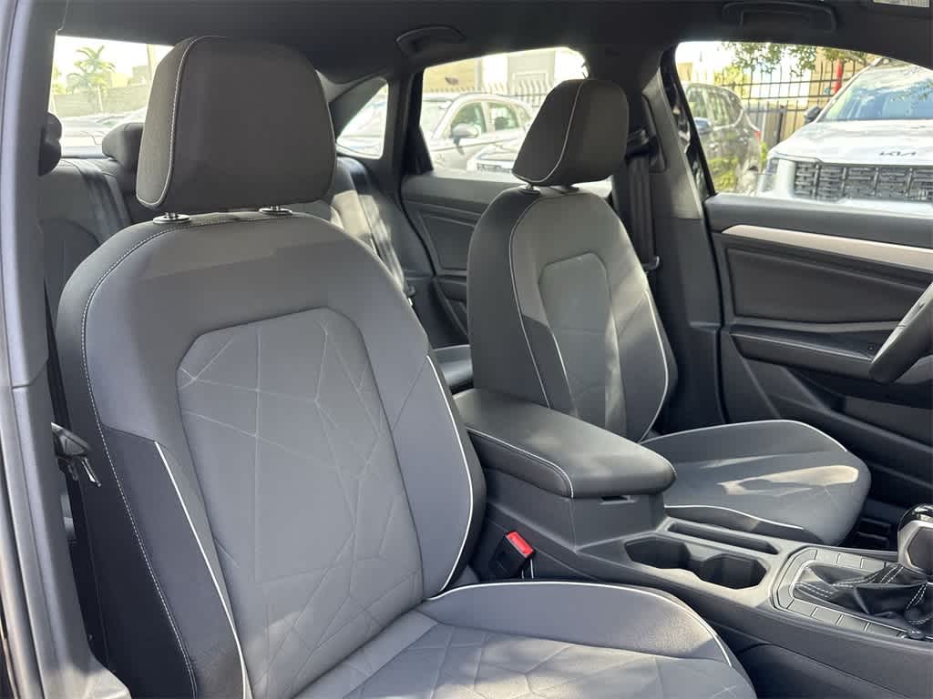 Thumbnail: 2025 Volkswagen Jetta - 27