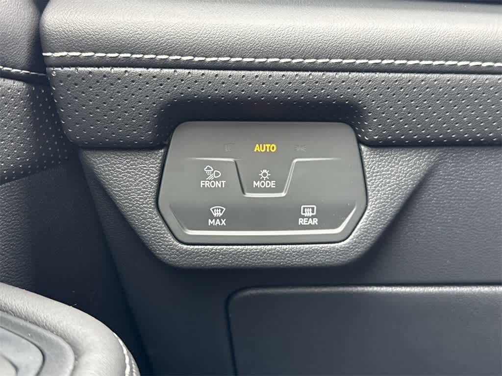 Thumbnail: 2026 Volkswagen Atlas - 17