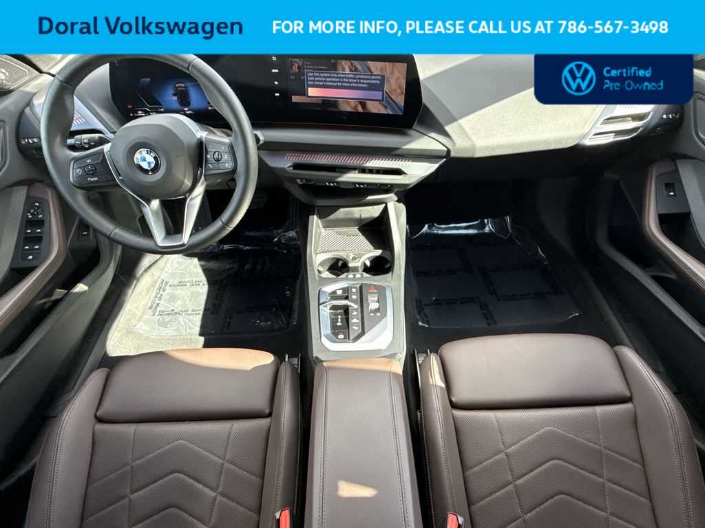 Thumbnail: 2025 BMW 2 Series - 24