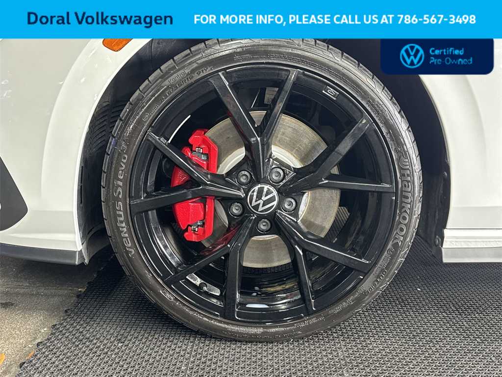 Thumbnail: 2024 Volkswagen Golf - 11