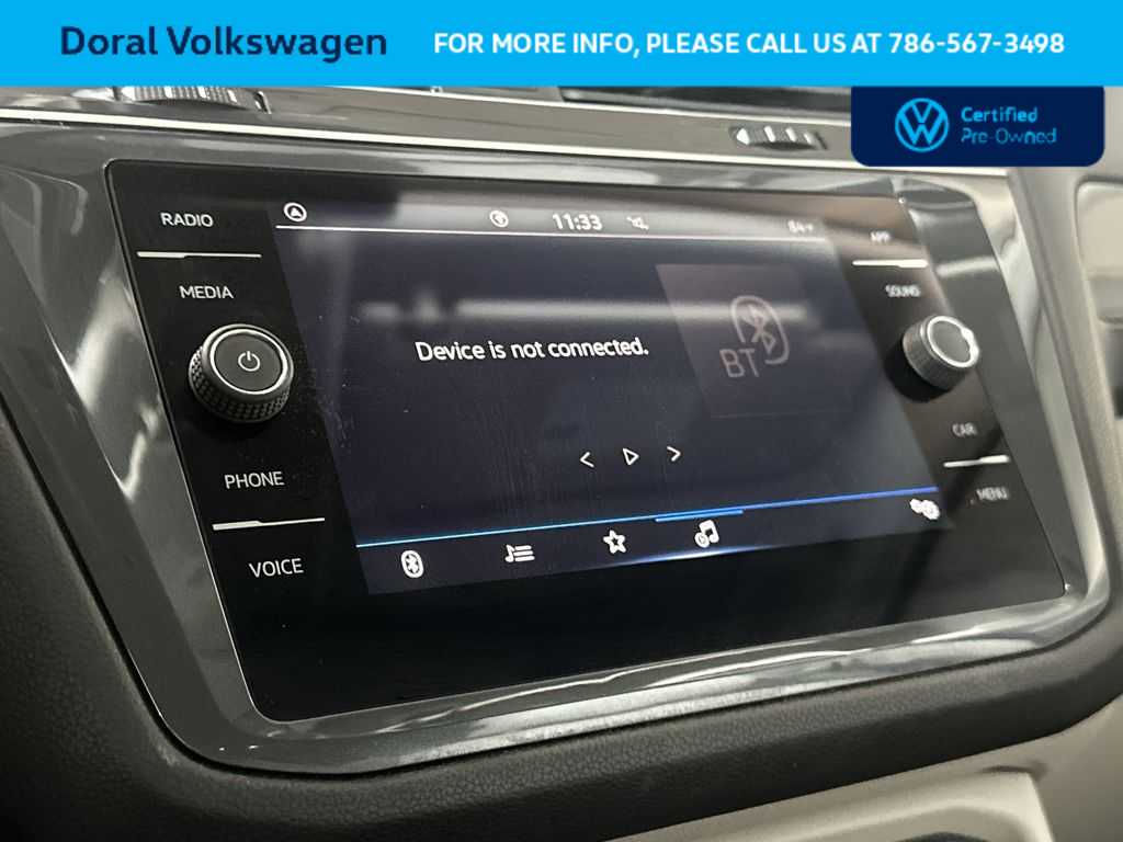 Thumbnail: 2023 Volkswagen Tiguan - 18