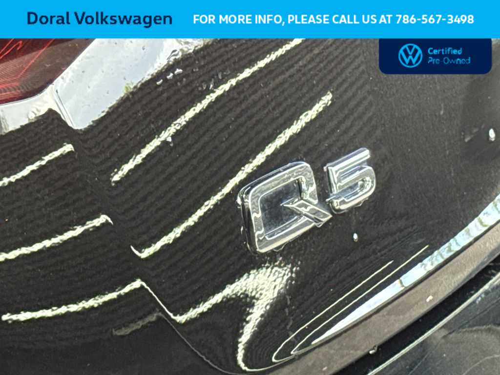 Thumbnail: 2023 Audi Q5 - 10