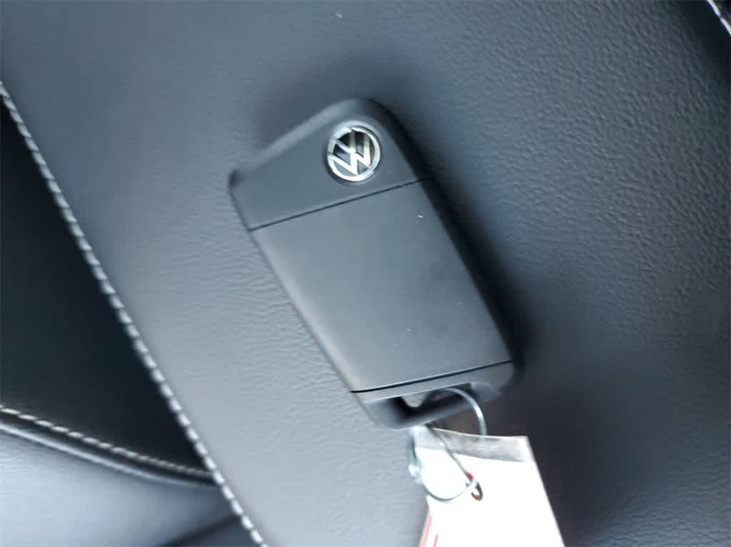 2024 Volkswagen Taos SE 23