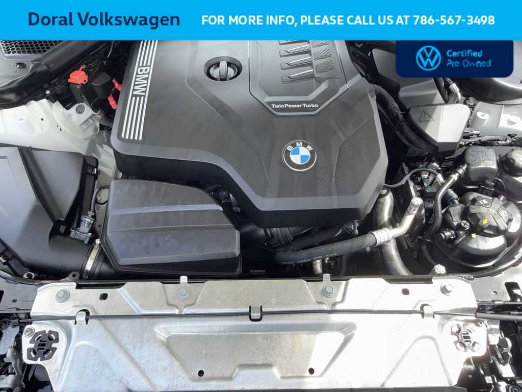 Thumbnail: 2024 BMW 3 Series - 12