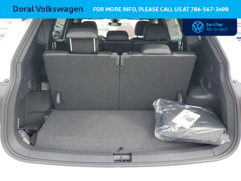 Thumbnail: 2024 Volkswagen Tiguan - 29