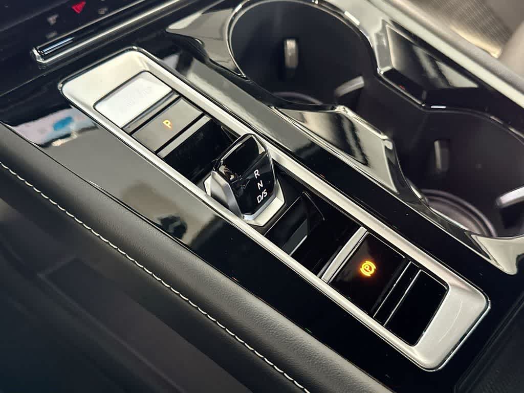 Thumbnail: 2024 Volkswagen Atlas - 21