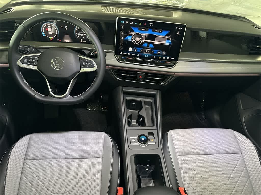 Thumbnail: 2025 Volkswagen Tiguan - 24