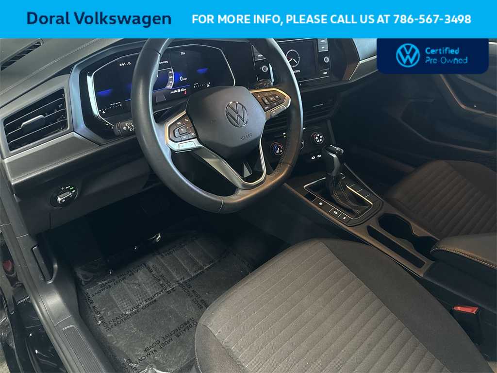Thumbnail: 2024 Volkswagen Jetta - 13