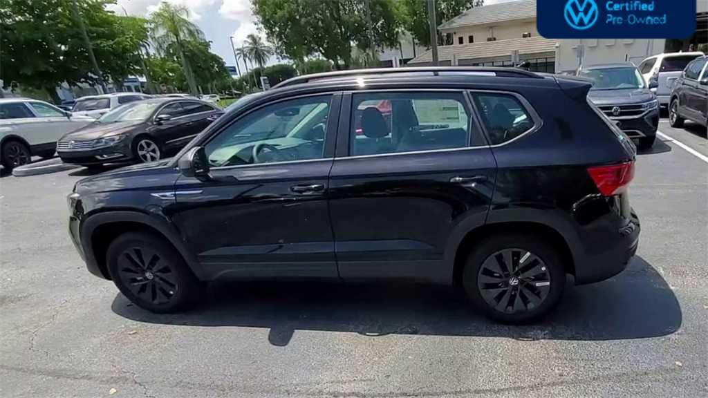 Thumbnail: 2023 Volkswagen Taos - 6