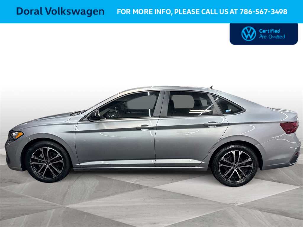 Thumbnail: 2024 Volkswagen Jetta - 5