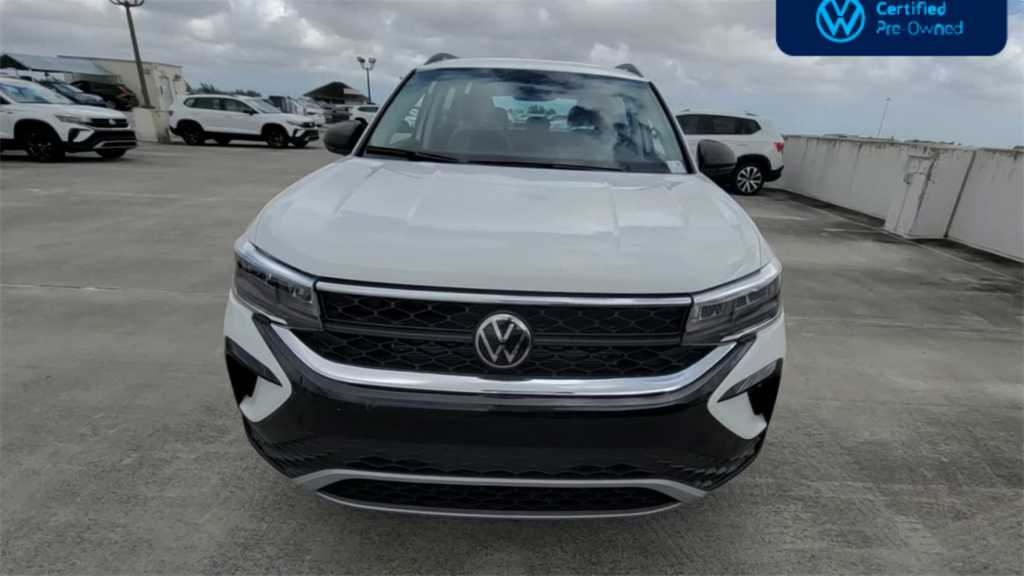 Thumbnail: 2023 Volkswagen Taos - 4