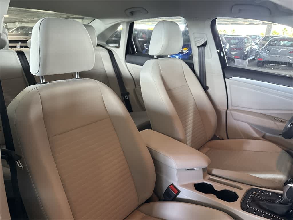 Thumbnail: 2026 Volkswagen Jetta - 27