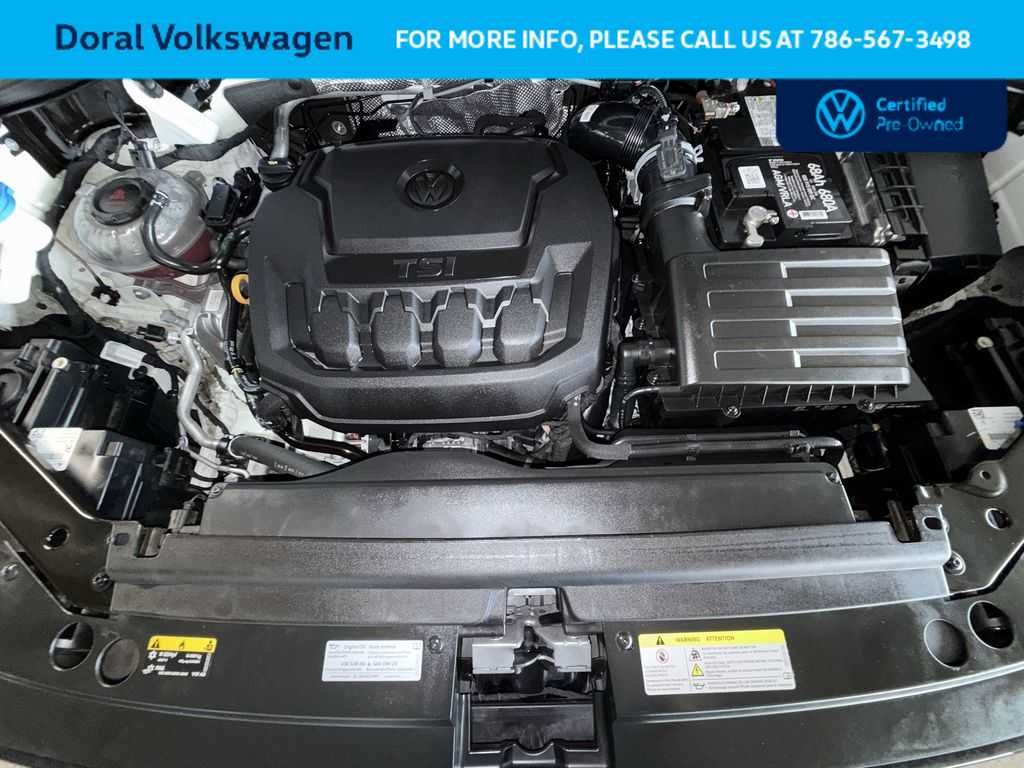 Thumbnail: 2022 Volkswagen Tiguan - 11