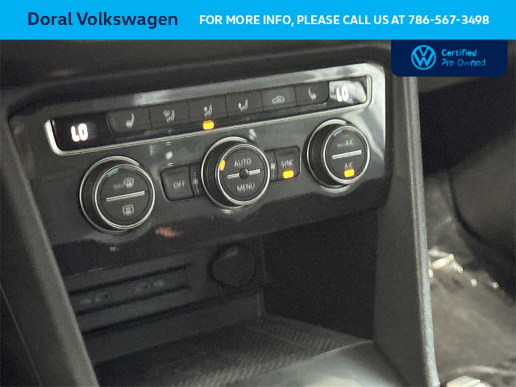 Thumbnail: 2021 Volkswagen Tiguan - 20